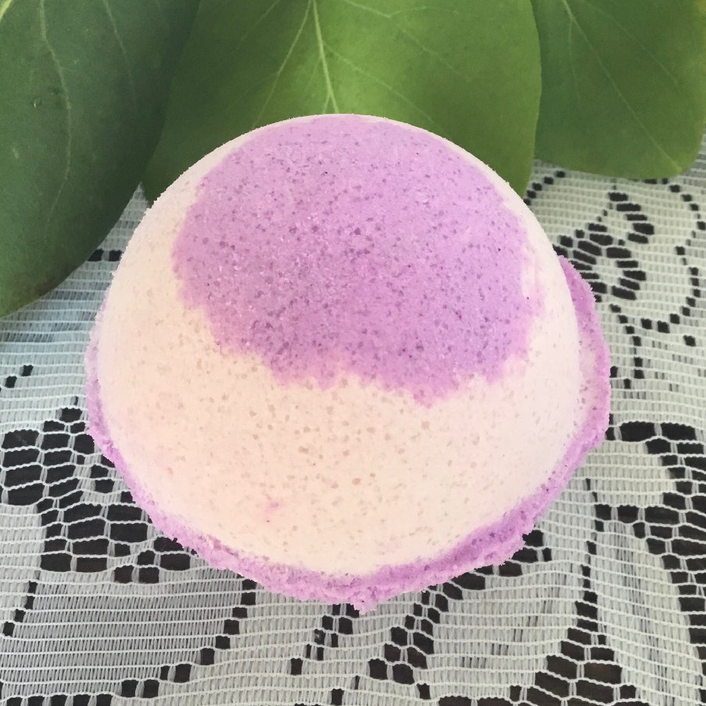 Lilac Bath Bomb